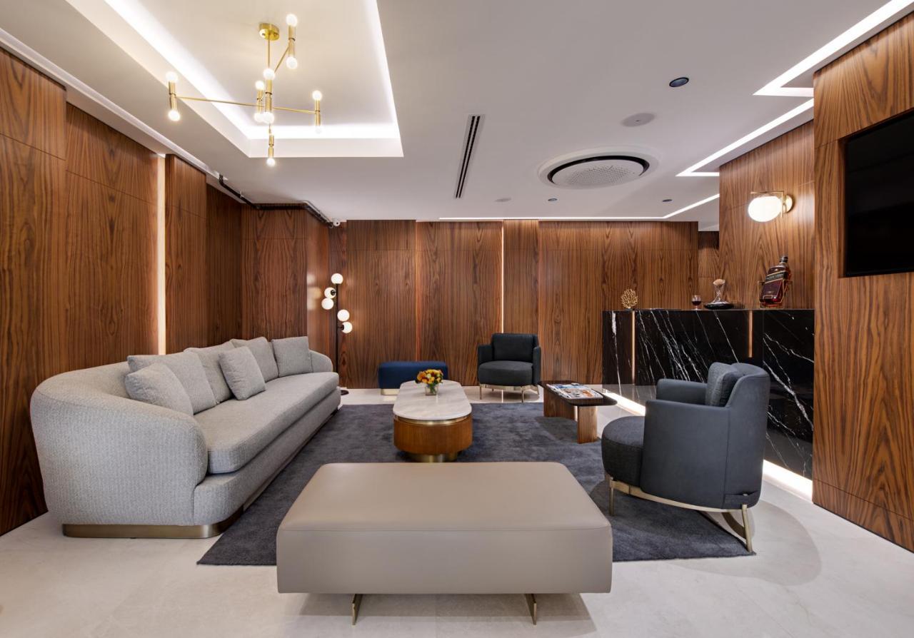 Gleam Collection Hotel Istanbul Exterior foto The lounge at the airport