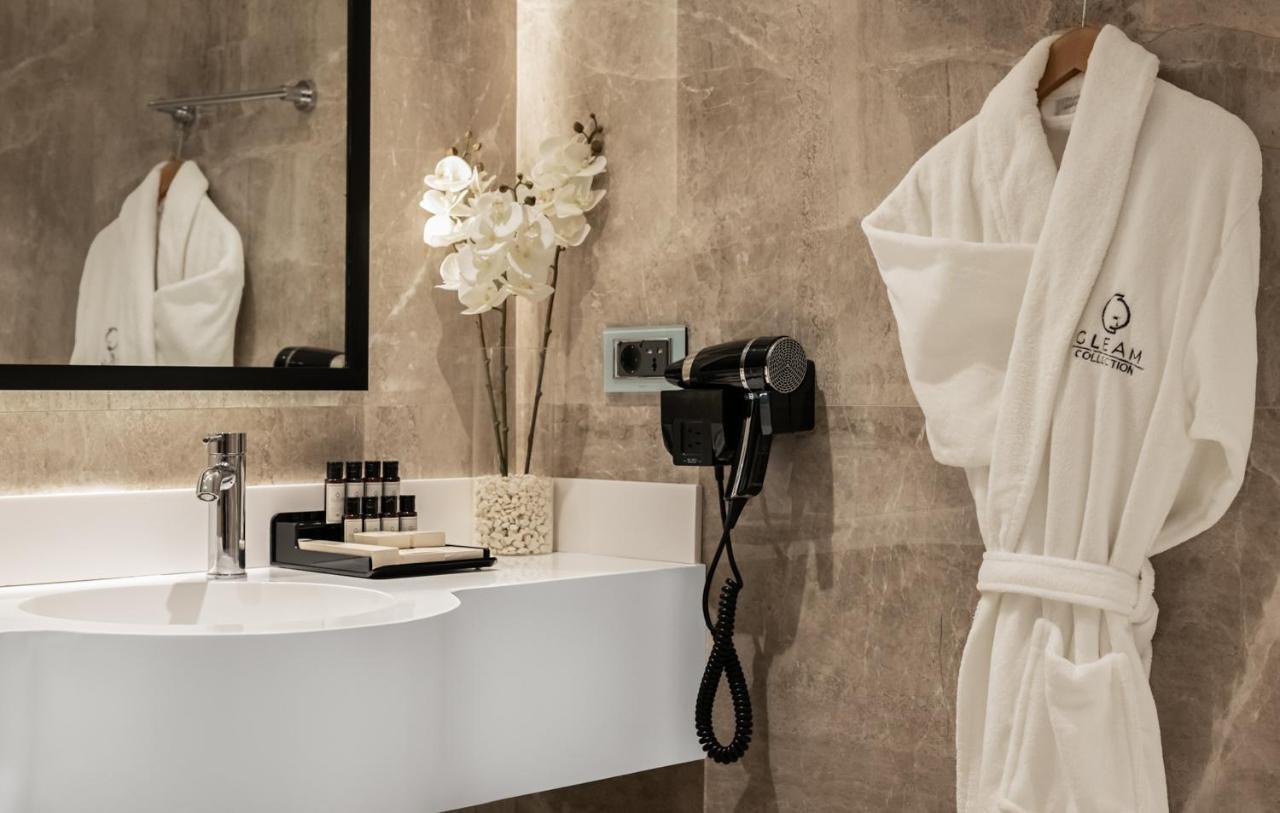 Gleam Collection Hotel Istanbul Exterior foto Bathroom